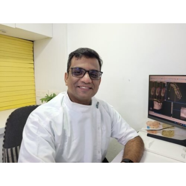 Aayush Dental Clinic & Orthodontic Care Centre - Clinictor