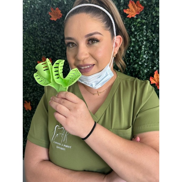 AR Cosmetic & Implant Specialist - Clinictor
