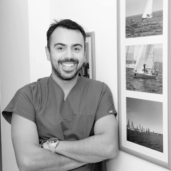 Burç Durmaz Dental Clinic - Clinictor