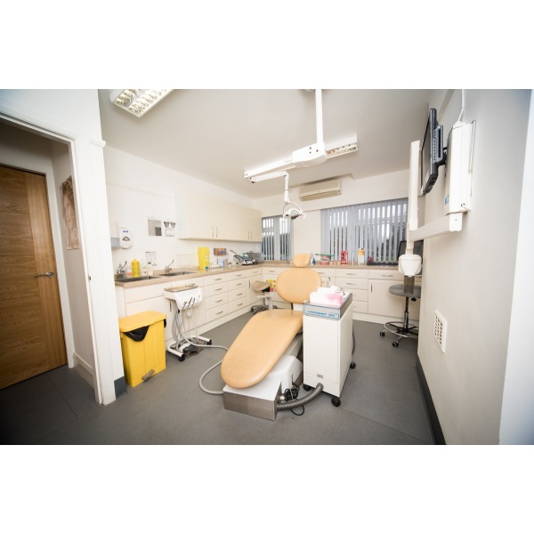 Chelwood Dental Practice - Clinictor