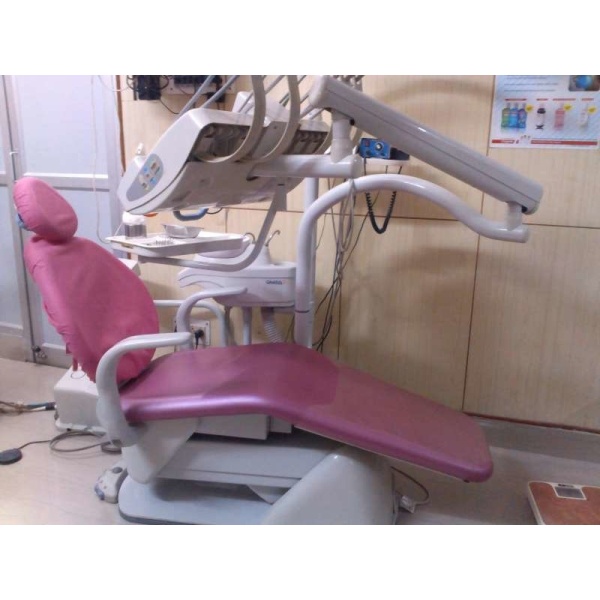 confident dental clinic - Clinictor