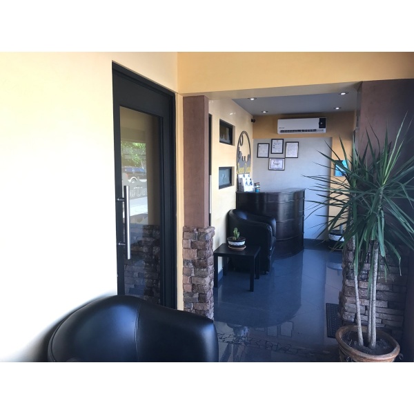 Desert Dental - Clinictor
