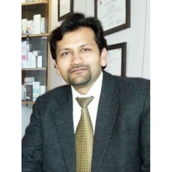 Desmoderm Skin and Laser Clinic - Max Multispeciality Centre - Clinictor