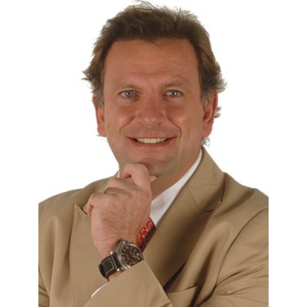 Dr. Alejandro James - Clinictor