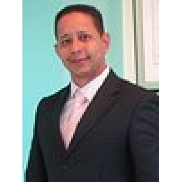 Dr. Carlos Saint-Hilaire - Clinictor