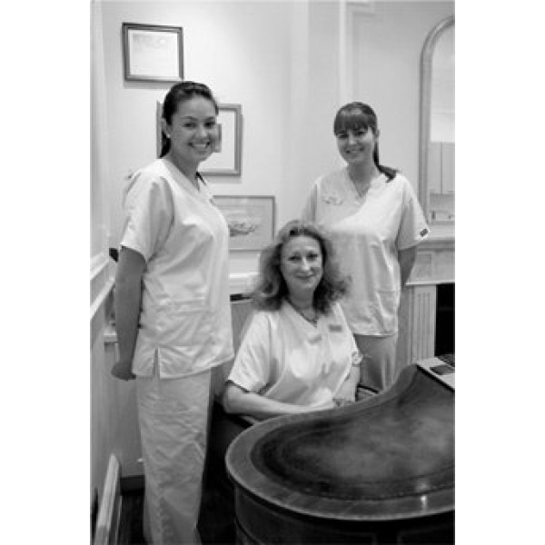 Dr Catherine Thomas - Clinictor