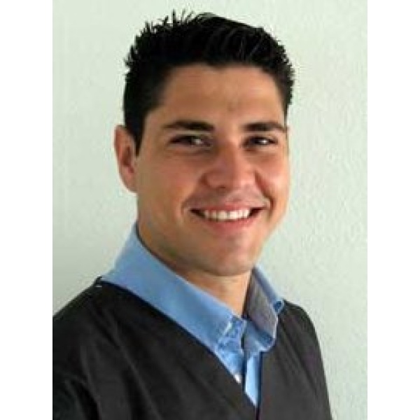 Dr. Dan Verastegui, DDS - Clinictor