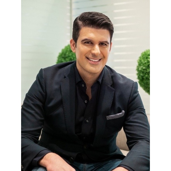 Dr. Ektor Cosmetic Plastic Surgeon - Clinictor