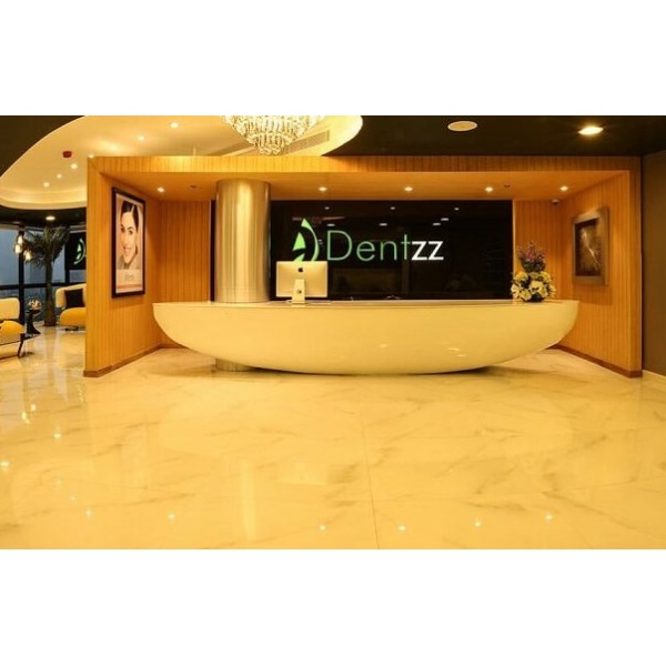 Dr. Elio Zamaniego Endodontics and implants - Clinictor