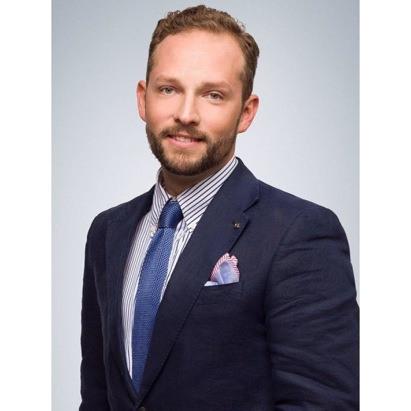 Dr. Juraj Payer - Premier Clinic - Clinictor
