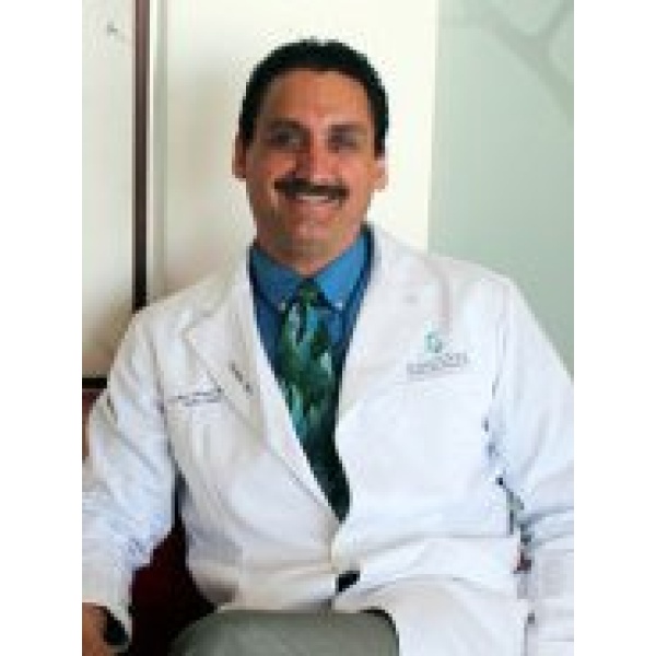 Dr. Lázaro Cárdenas Camarena - Clinictor