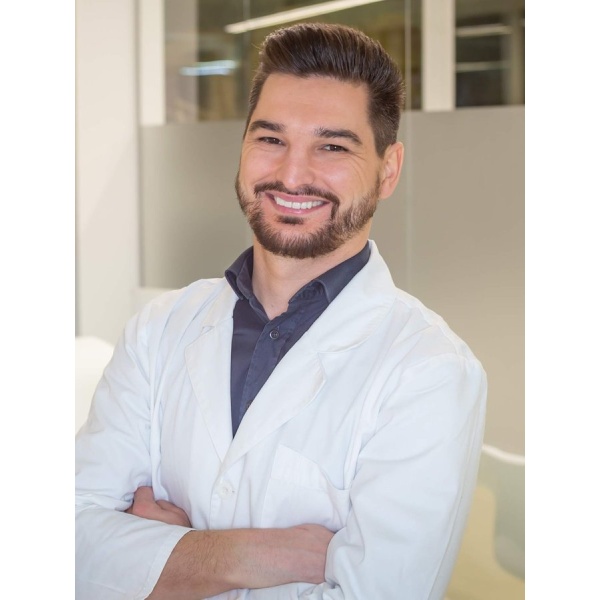 Dr Lupu Dental and Implant Center - Clinictor