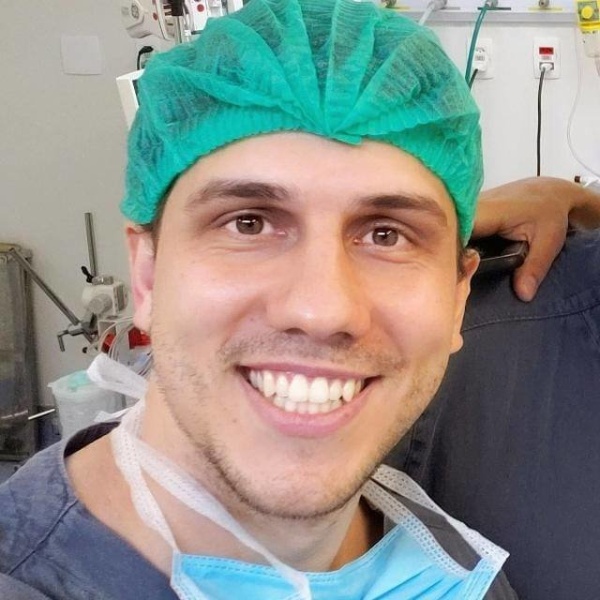 Dr. Marcus Coimbra - Cirurgia Plástica - Clinictor