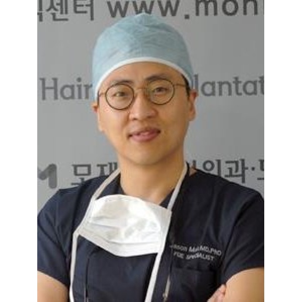DR. Moh Plastic Surgery Hair Transplantation Center - Clinictor