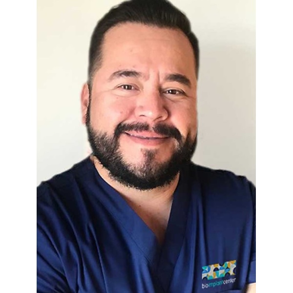 Dr Montano Implants - Clinictor