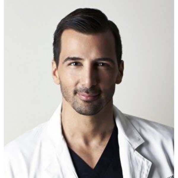 Dr. Motakis Plastic Surgery - Clinictor