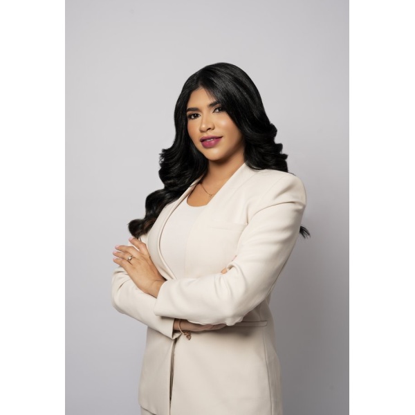 Dr. Perla Serrano - Clinictor