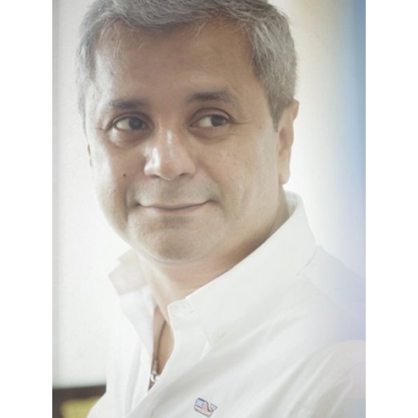 Dr. Satish Bhatia - Clinictor