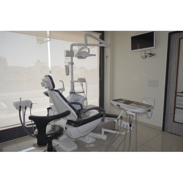 Dr Shah's Dental Square - Clinictor