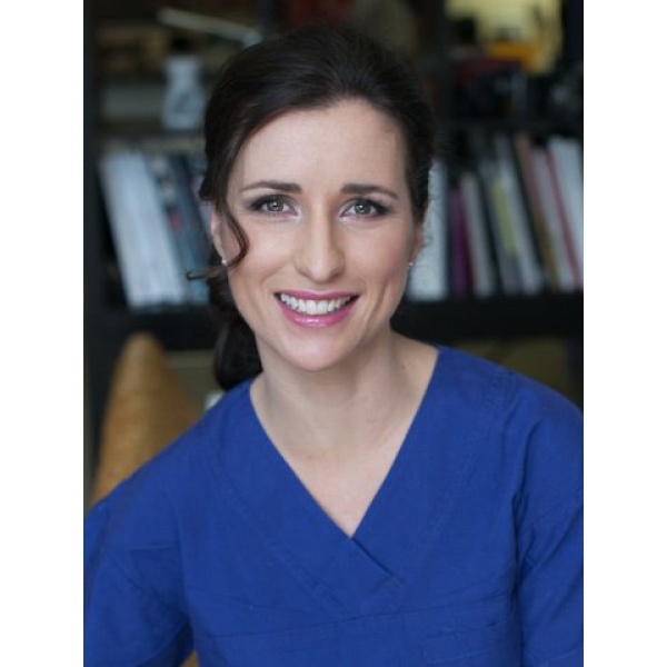 Dr Simone Matousek Plastic Surgeon - Clinictor
