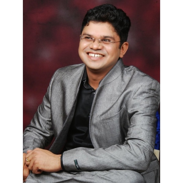 Dr. Vaibhav Shah - Cosmetic Surgery & Hair Transplant - Clinictor