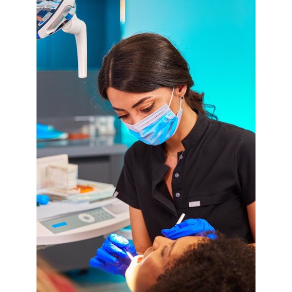 Dr. Zehra Yaldız - Clinictor