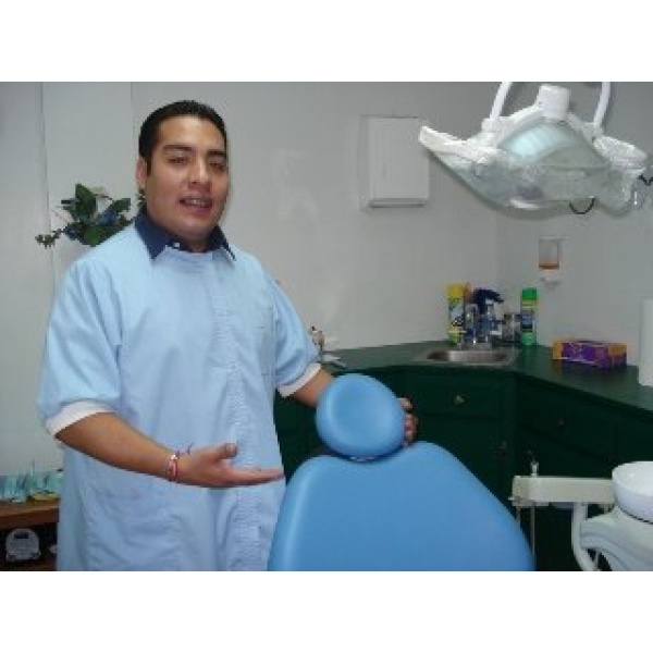 Eagle Dental Clinic (extreme makeovers) - Clinictor