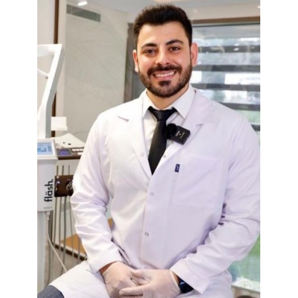 Esthetic Dentistry and Orthodontics treatments Dr.Çınar Gaffari - Clinictor