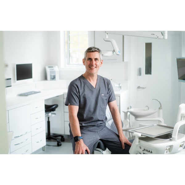 Euston Place Dental Practice - Clinictor