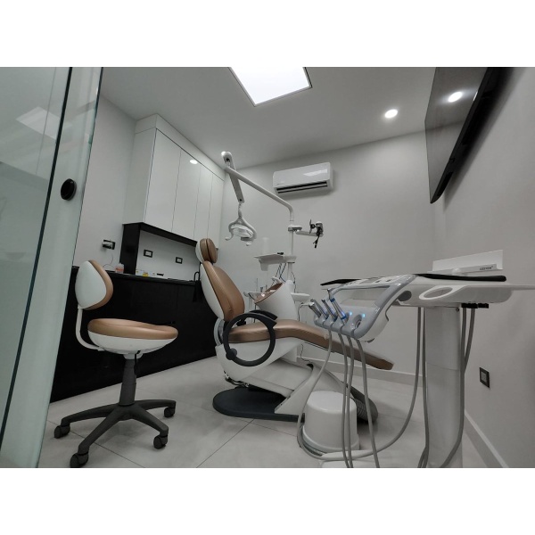 Grand Diamond Dental & Periodontics - Clinictor