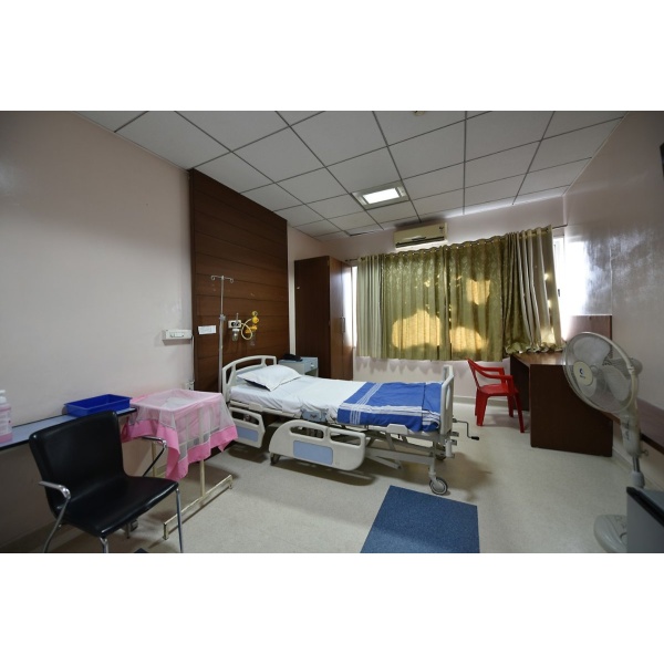 Gunasheela Surgerical & Maternity Hospital - Clinictor