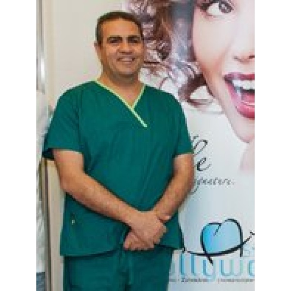 Hollywood Smile Dental center - Clinictor