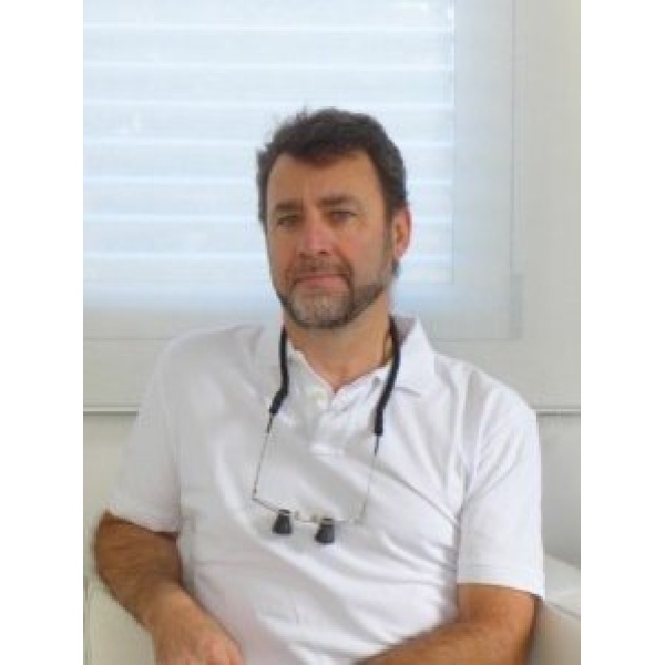Implantología Estética. Dr. Cuesta - Barcelona Cente - Clinictor