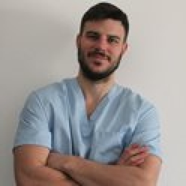 Kosztolanyi Dental Studio - Clinictor