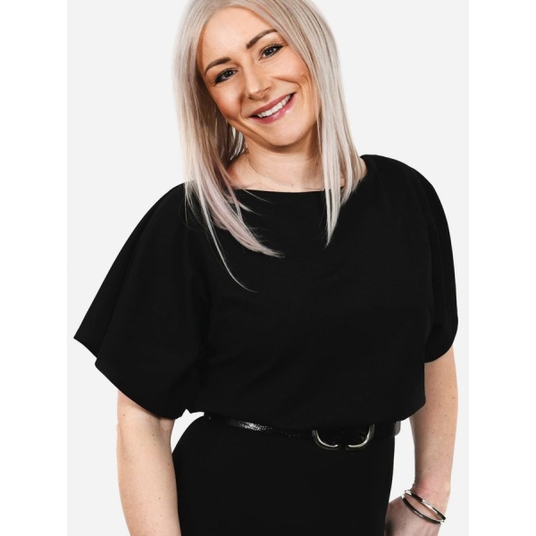 Michelle Lawley Hair Beauty - Clinictor