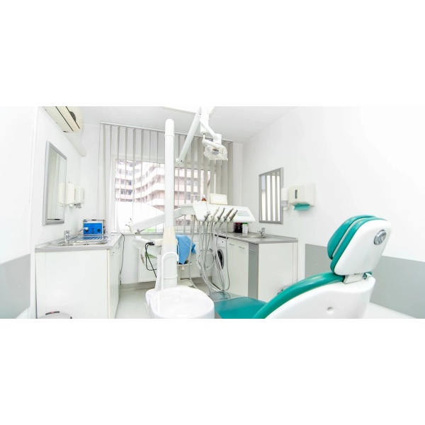 Ninova Dental Clinic - Clinictor
