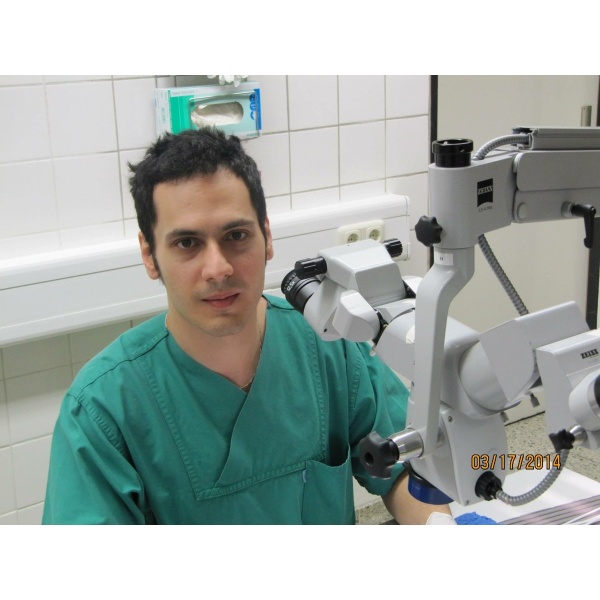 Op. Dr. Alper Burak Uslu - Clinictor