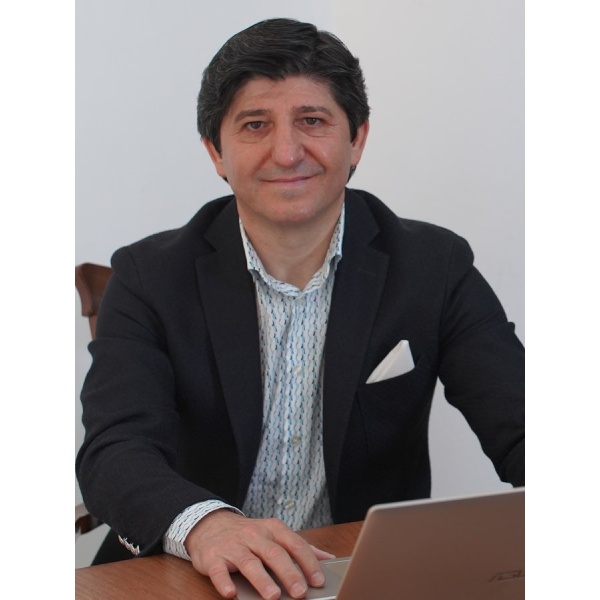 Op.Dr. Necdet Deri̇ci̇ - Clinictor