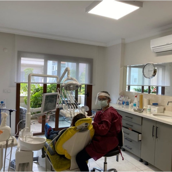 Oral Maxillofacial Surgeon Dr. Dt. Ozge Kolkesen Sahin - Clinictor
