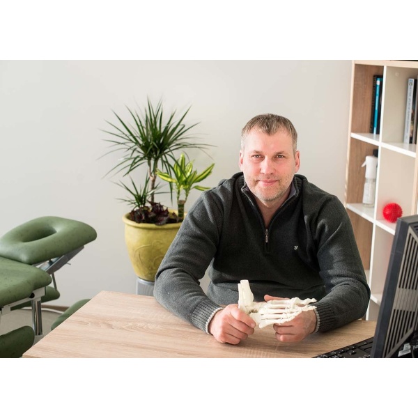 Physical Therapist Priit Teniste - Clinictor