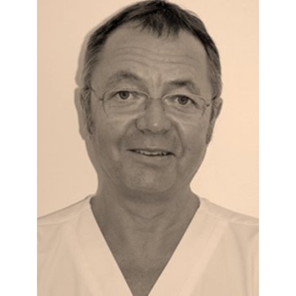 Pieter J van Heerden - Clinictor