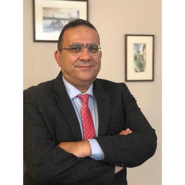 PROF DR BÜLENT KAYA - Clinictor