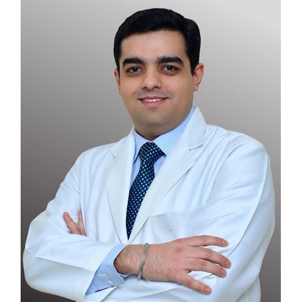 Smileworks Dental Studio - Clinictor