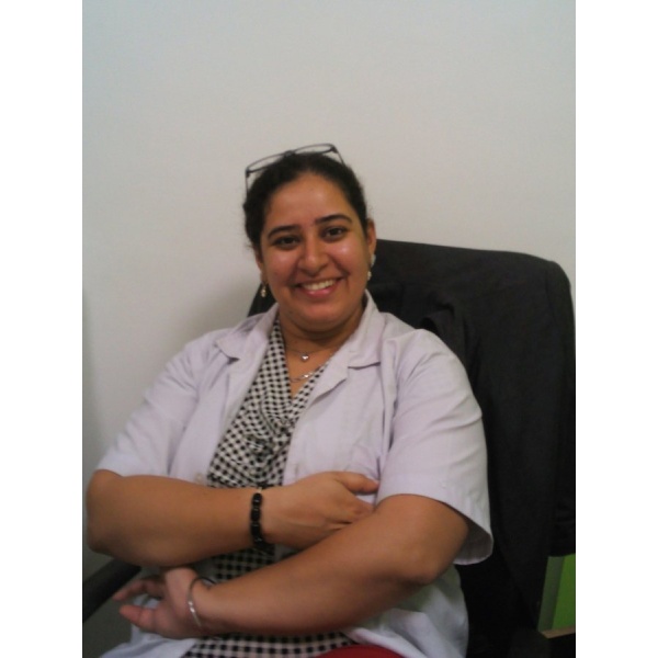 V R Smile Makers Dental Care - Clinictor