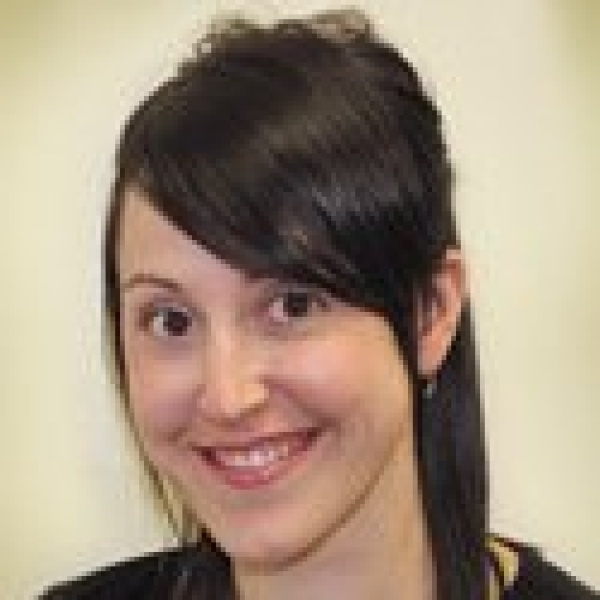Clinictor - Appleday Dental Mississauga Clinic - Alana --