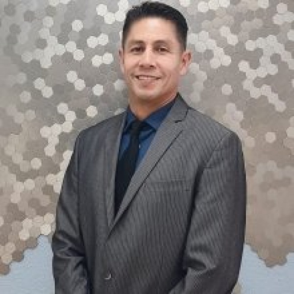 Clinictor - Titanium Dental - Benjamin Bucio Moran