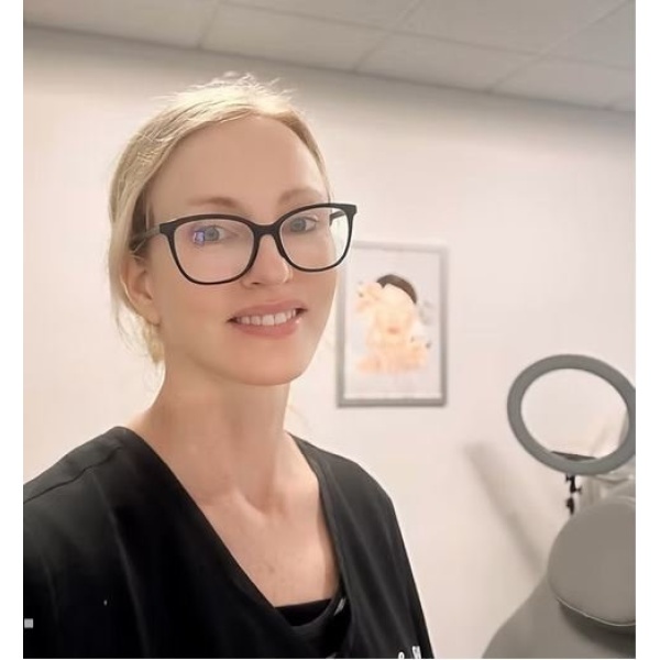Clinictor - Just Skin Aesthetic Clinic - Caroline Bradbury