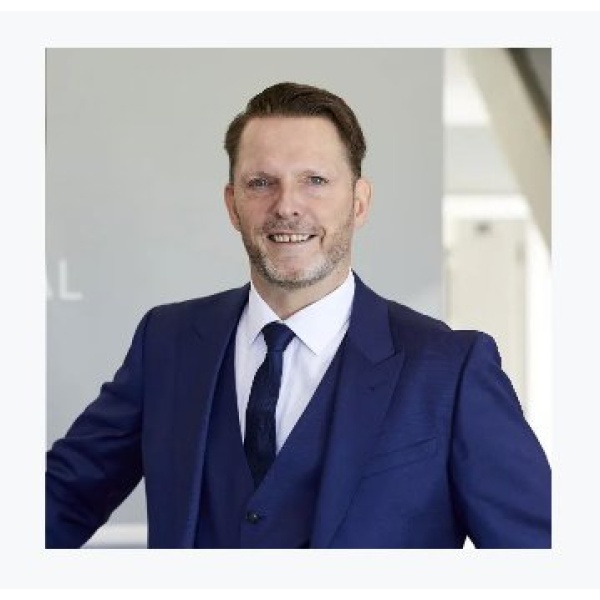 Clinictor - Face Medical Beauty Clinic - Chris Vines