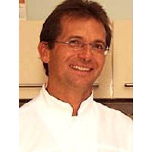 Clinictor - Dentesthic - Dr Ackermann Gábor
