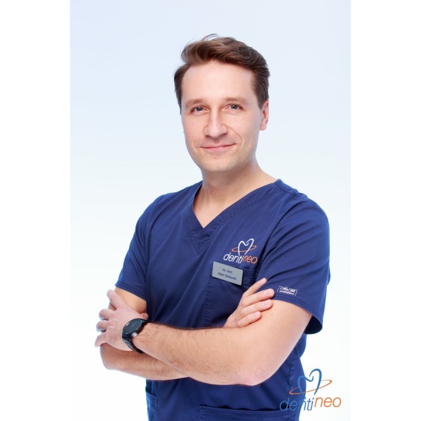 Clinictor - Dentineo - Dr Adam Bielawski